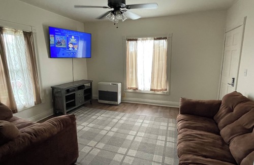 Pulaski Apartment | Walk to fish with views of The Salmon River!
