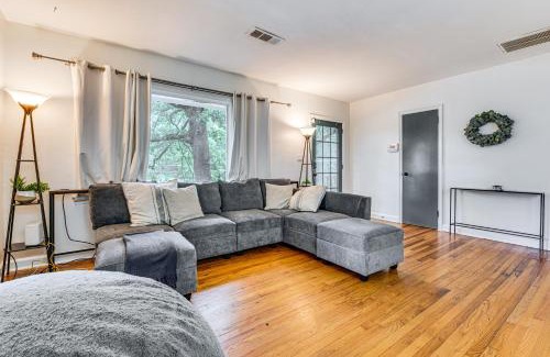 East Side House | Walk to Golf Cozy Home with Lush Yard in Atlanta!