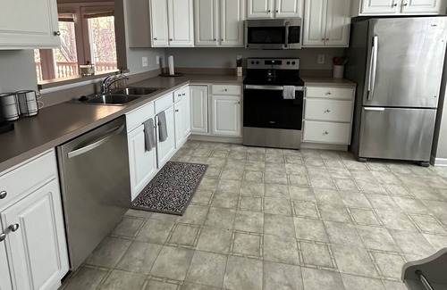 Bolivar House | Walk to Harpers Ferry! Dog-friendly. Beautiful Views.