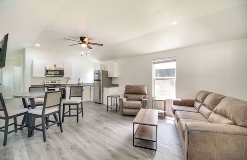 Grove Cabin | Walk to Lake: Cozy Grove Cabin w/Fire Pit