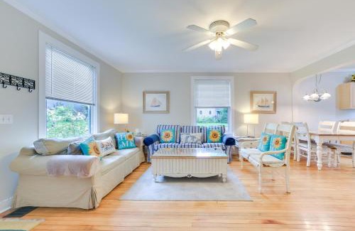 Charlevoix House | Walk to Lake Michigan Pet-Friendly Charlevoix Gem