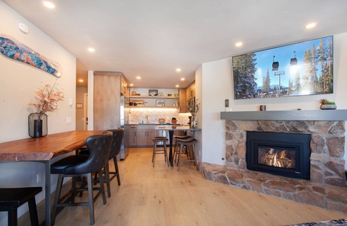 Warrior's Mark Condo | Walk to Main St & Trails | Hot Tub