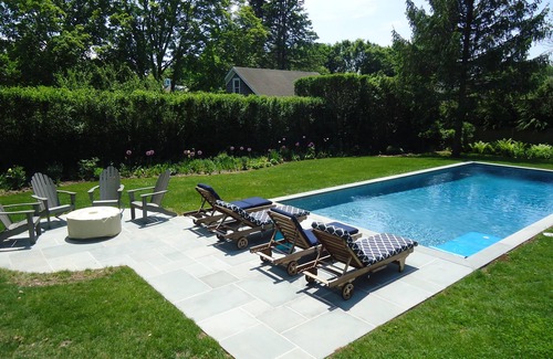 Bridgehampton Cottage | WALK TO MAIN STREET FROM HISTORIC BRIDGEHAMPTON COTTAGE