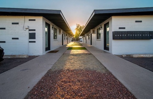 Riverside Apartment | Walk to Mill Avenue - Studio Apartment