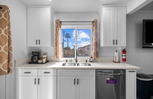 Old Town House | Walk to Old Town, Minutes from Downtown & SeaWorld