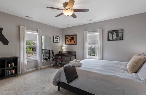 Weinland Park House | WALK TO OSU! 3 Bed/2.5 Bath Home just off campus!