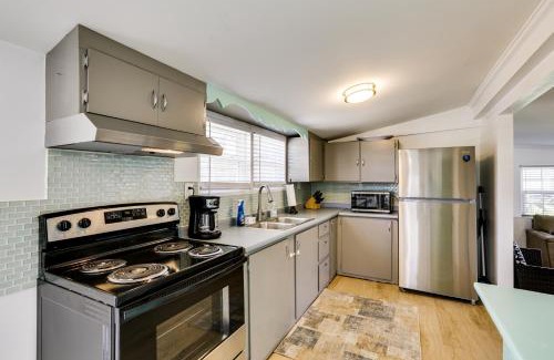 Steinhatchee House | Walk to Pier and River Dtwn Steinhatchee Escape!
