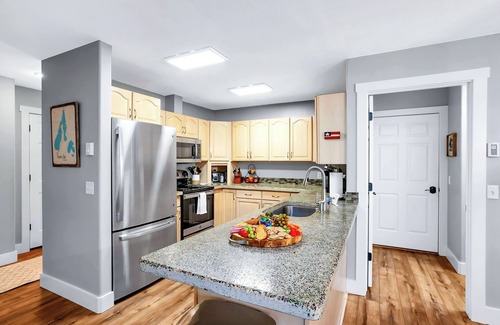 McCall House | Walk to Ponderosa State Park- Sleeps 8- Dogs OK!