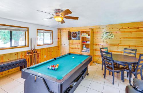 Pinetop-Lakeside House | Walk to Rainbow Lake Cabin with Game Room and Yard