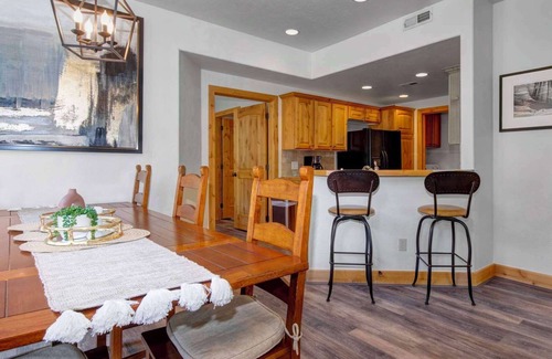 Kimball Junction House | Walk to Redstone Village with shops & restaurants-Fox Point 2 Bedroom