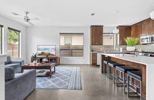 Central East Austin House | Walk to Restaurants & Entertainment on East Side