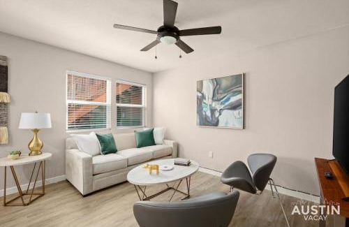 Brentwood Apartment | Walk to Restaurants or Cook in Subway Tile Kitchen