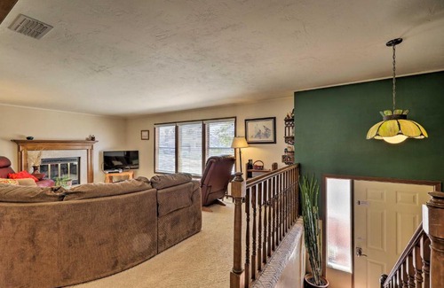 Page House | Walk to Rim View Trail Page Home with Deck and Yard