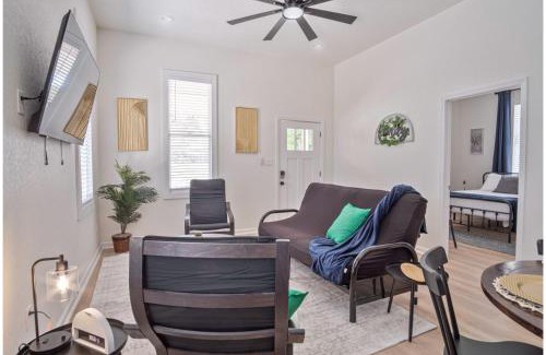 Eastside Promise Neighborhood Apartment | Walk to Riverwalk 3BR2BA Gem Near Fun Downtown