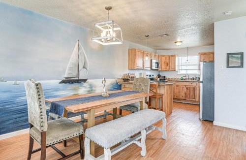 Surfside Beach House | Walk to Shore and Eats Surfside Beach Gem with Deck