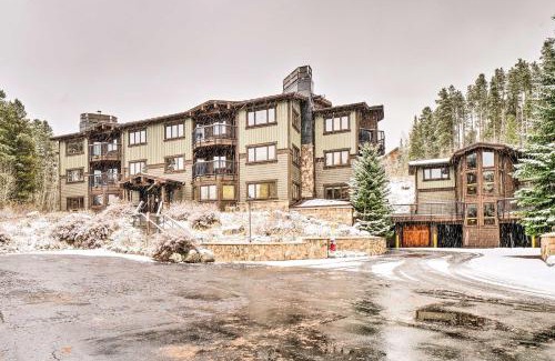 Warrior's Mark Apartment | Walk to Shuttle Breckenridge Retreat with Balcony!
