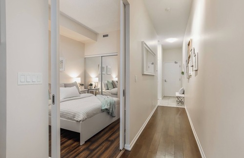 Fort York Condo | Walk to the CNE, Harbor Front , Lake, Ontario Place, all in ten minutes.
