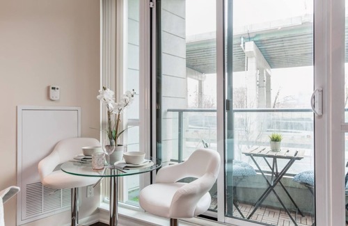 Fort York Condo | Walk to the CNE, Harbor Front , Lake, Ontario Place, all in ten minutes.