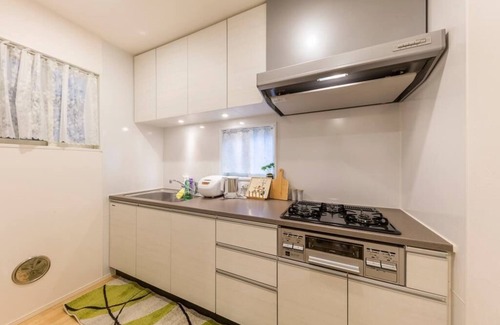 Taito House | Walk to Ueno & Akiba, 5mins to Station, Free Wifi, Max 8 Ppl