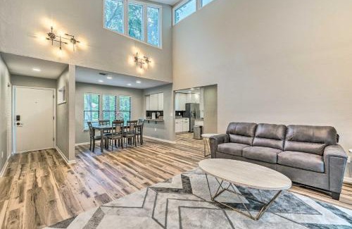 Gainesville House | Walk to UF Remodeled Family Home with Patio!