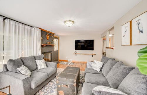 Suring House | Walk to Water Lake House in Suring!
