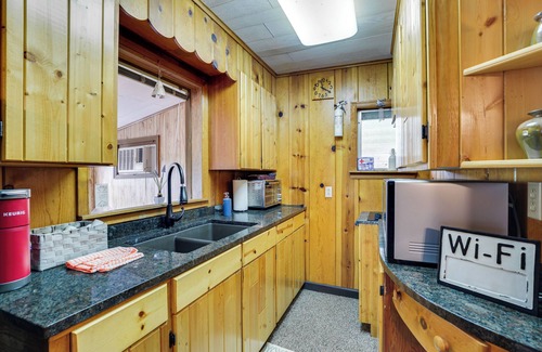 Bagley Cabin | Walk to Wyalusing Beach: Cabin w/River View!
