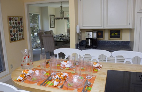 Oceanside House | Walk/very close to Beach/Private heated Pool/Free Bikes Tennis High Speed Wifi