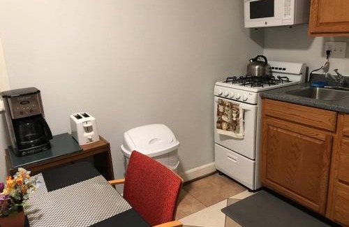 Ashton Heights Apartment | Walk2Metro's,DCGem,Private,Wifi, FreeParking