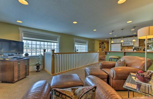 Logan Apartment | Walkable Downtown Logan Apartment with Rooftop Deck
