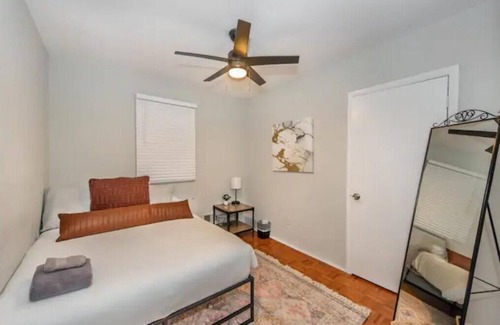 South Orange Apartment | Walkable downtown apartment steps from NYC Trainš