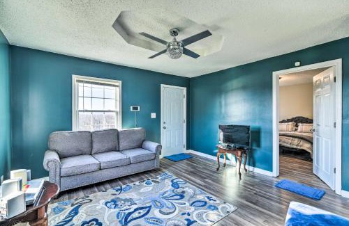 Hopkinsville House | Walkable Hopkinsville Home with Yard!