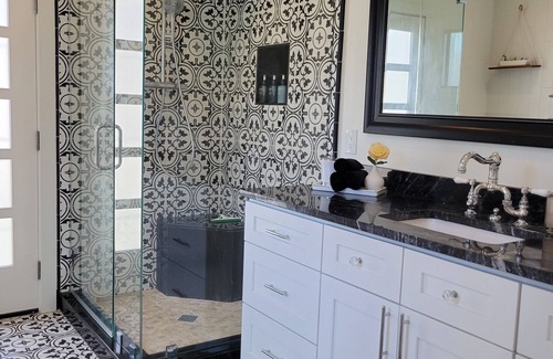 Roosevelt House | Walkable Large Bungalow in Historic Neighborhood with HEATED Pool included