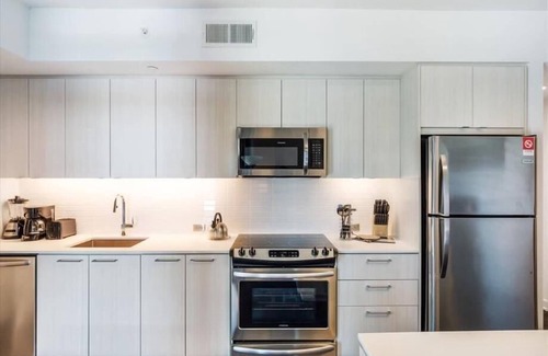 Reston Apartment | Walkable Reston Location | Well Equipped Gym & Kitchen | Reston Town Center