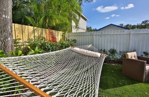 Gillespie Park House | Walkable to Downtown - Casita 1