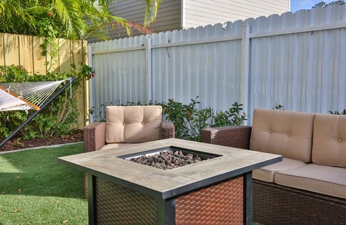 Gillespie Park House | Walkable to Downtown - Casita 1