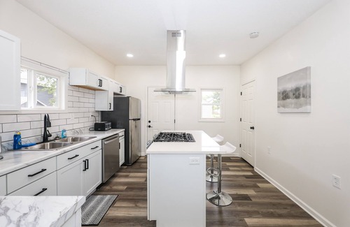 West Central House | Walkable to Downtown Ft Wayne