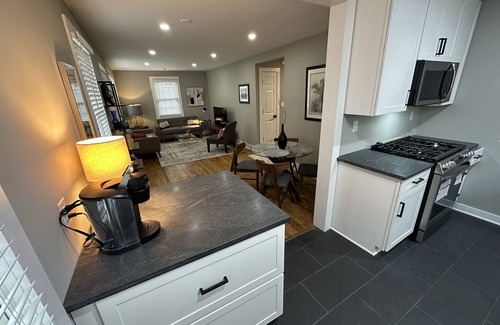 Fry's Spring House | Walkable to UVA