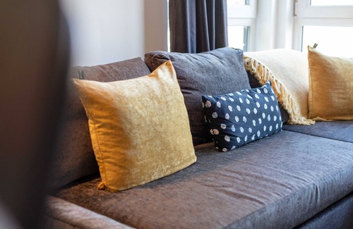 Kilmarnock Apartment | Walker Suite No82 - Donnini Apartments