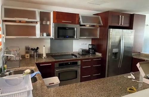 Simpson Bay Apartment | Walking distance to everything on Simpson bay area Restaurants, Beach, Nite Life