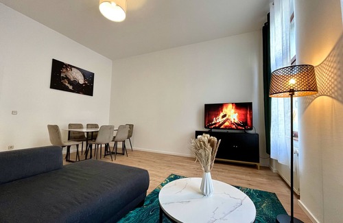 Zentrum-West Apartment | Walking distance to the center, near the arena