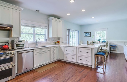 Bridgehampton House | Walking distance to Bridgehampton Town & short drive to ocean beaches.