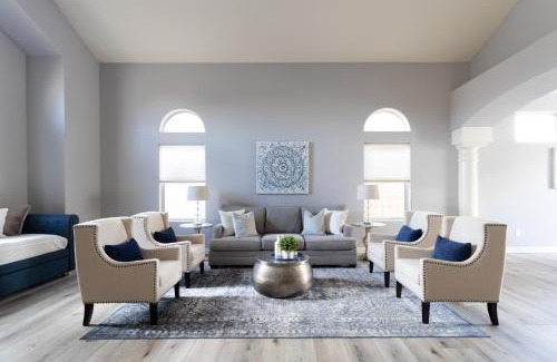 Arabian Crest House | Walking On Sunshine