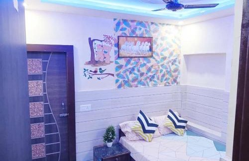 Agra House | Walkinn Homestay Near TAJ MAHAL