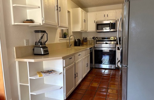 San Antonio House | Walla Walla House - 8 beds, 5 bedrooms, 2.5 Bathrooms, 2 Workspaces, Gameroom