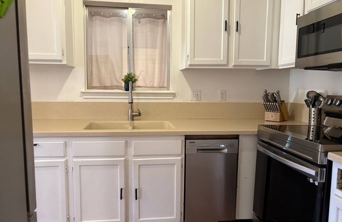 San Antonio House | Walla Walla House - 8 beds, 5 bedrooms, 2.5 Bathrooms, 2 Workspaces, Gameroom