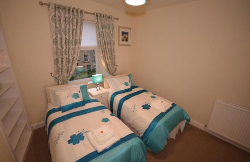 Tillicoultry Apartment | Wallace Apartment