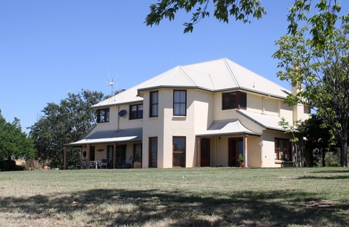 Wallaroo House | Wallaroo Wines homestead in the vines