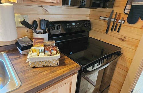 Madison Cabin | Walnut Cabin at Lost Trails