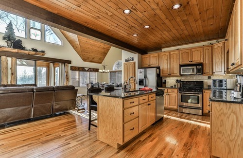 Walnut Mountain Cabin | Walnut Mountain Lodge
