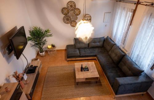 Archanes Villa | Walnut tree Villa Ano Archanes-10km from Heraklion